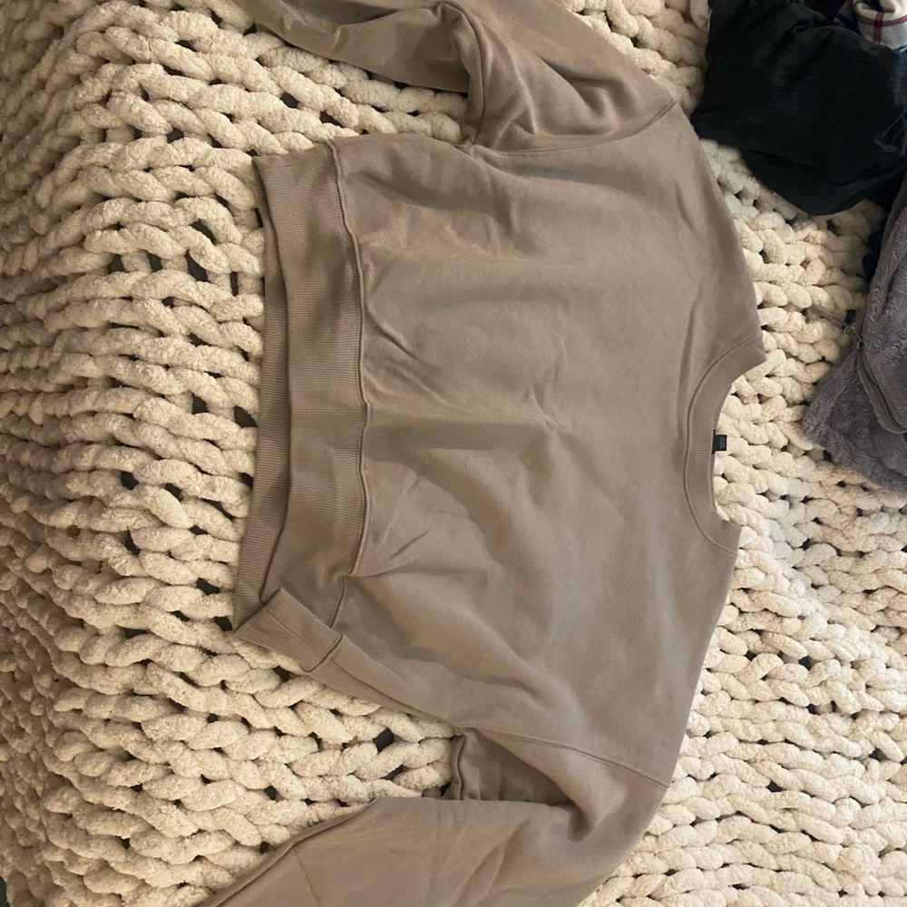 womens cropped hoodie